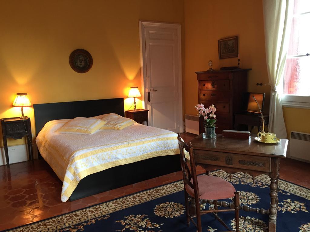 La Bellonette Marseillan  Room photo